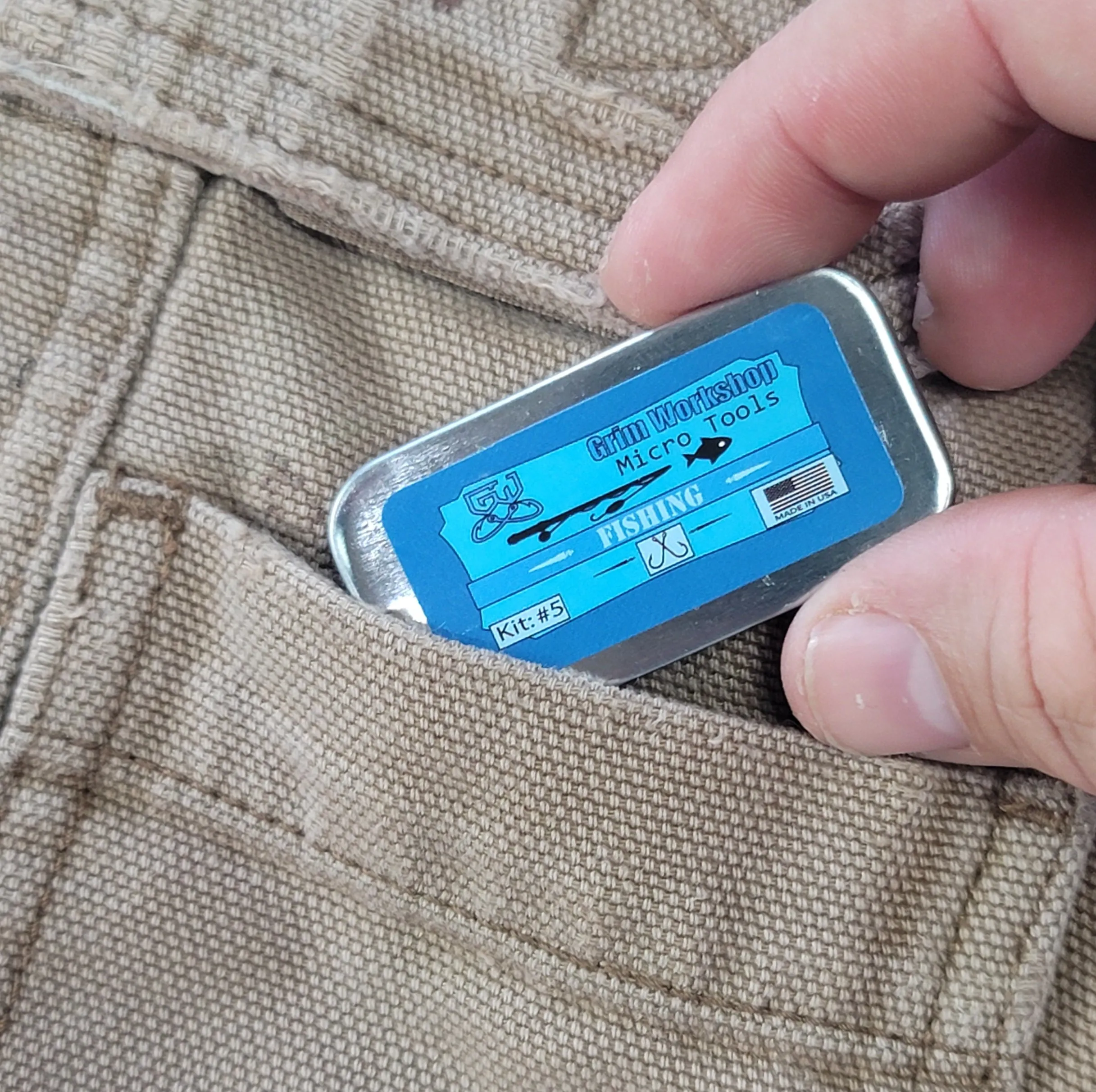 Micro Fishing Kit : Micro Size Emergency Fishing Kit