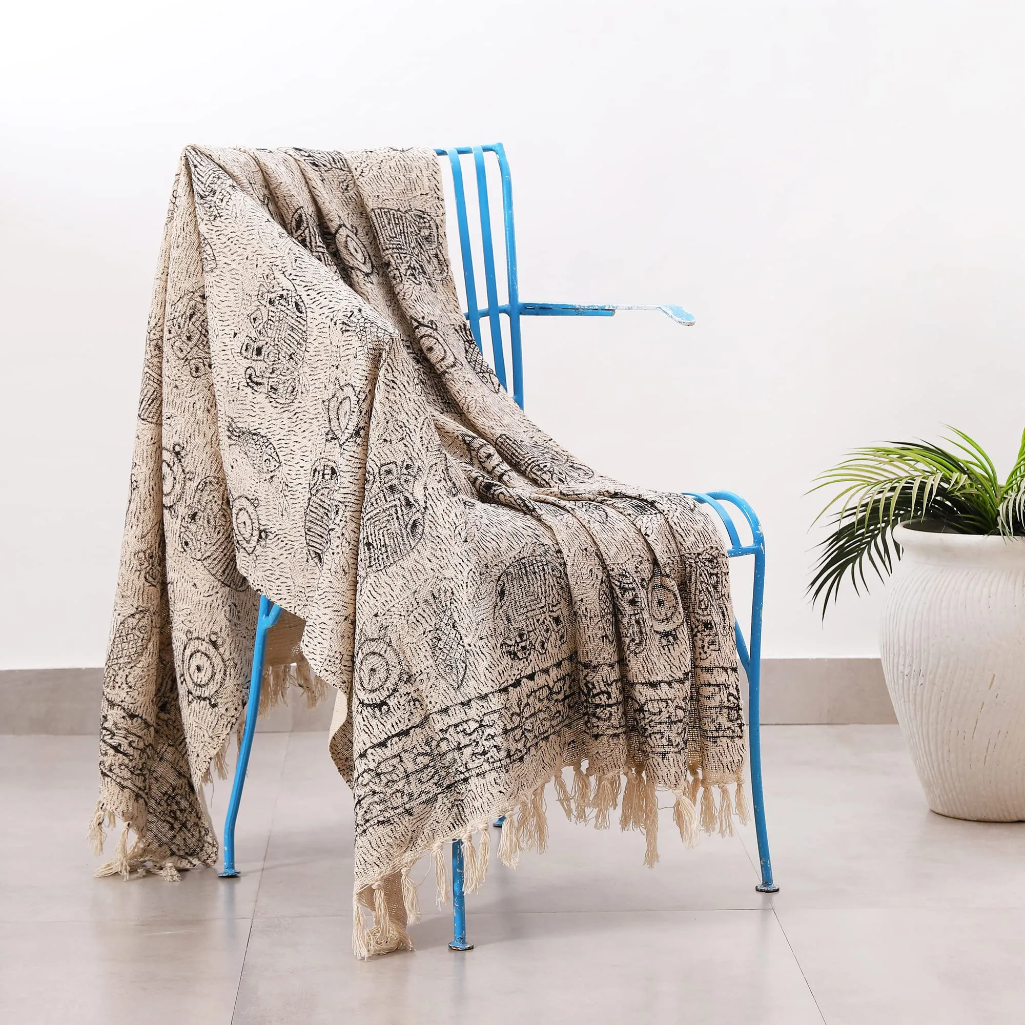 Ravaiyaa - Attitude is everything Pure Cotton Hand Block Printed Throw, Soft and No Static Stylish Blanket, Warm Throw Blanket for Bedroom & Living Room (Off White)