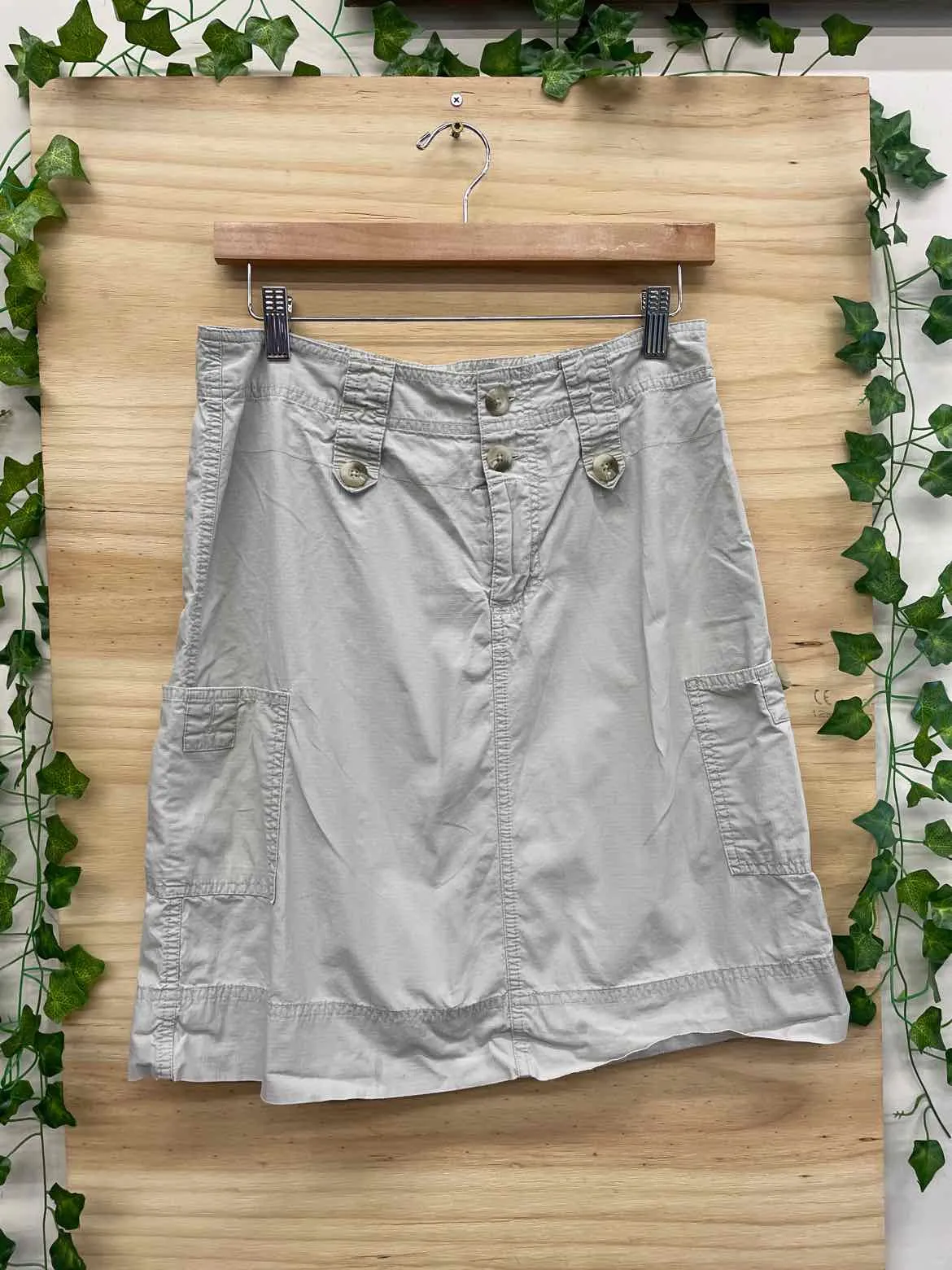 Size Small Columbia Khaki Skirt